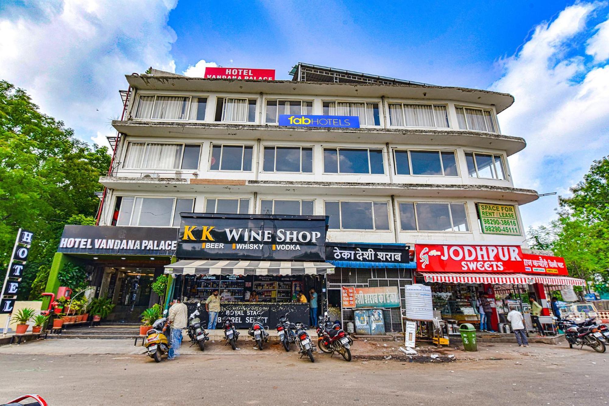 Hotel Vandana Palace Kota  Buitenkant foto